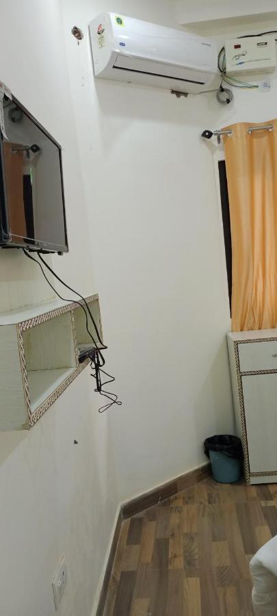 ホテル Ananta Residency リシケーシュ エクステリア 写真