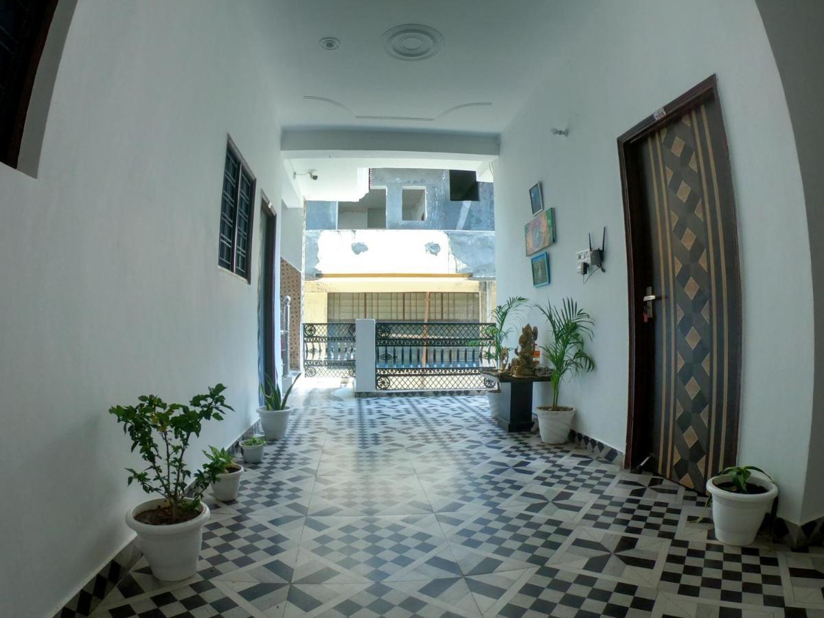 ホテル Ananta Residency リシケーシュ エクステリア 写真