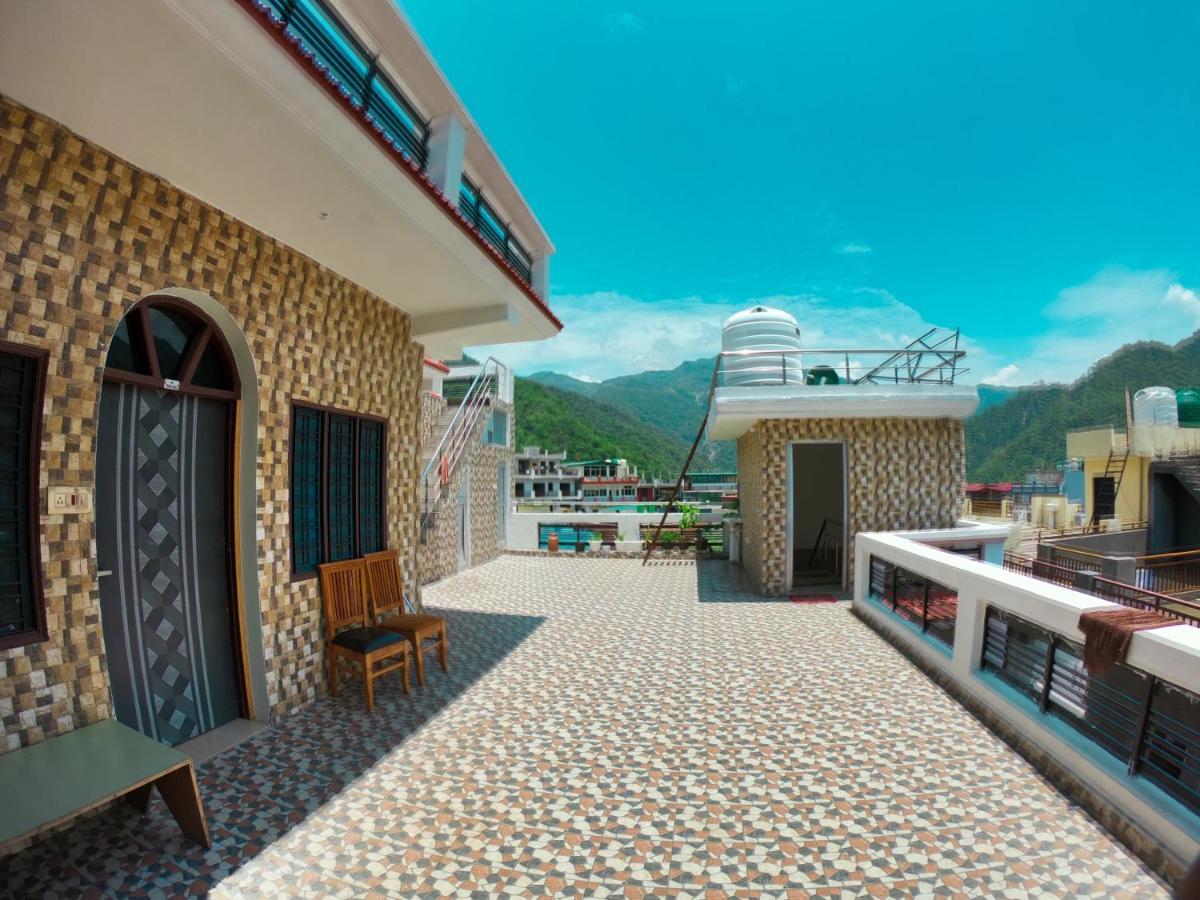 ホテル Ananta Residency リシケーシュ エクステリア 写真